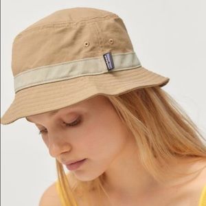 UO Patagonia Wavefarer Bucket Hat